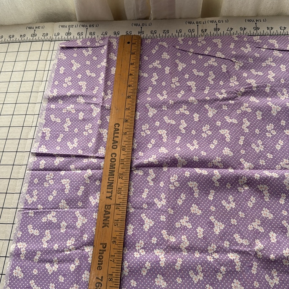 Lavender Vintage Fabric & Textile Bundle – Floral Calico, Antique Skirt Remnant, - Picture 7 of 16